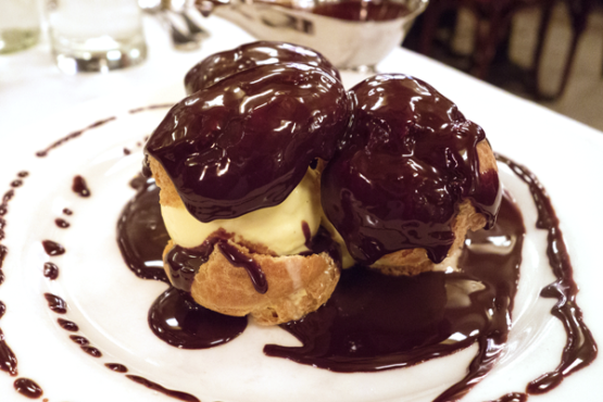 profiteroles con crema de turrón coloma garcía
