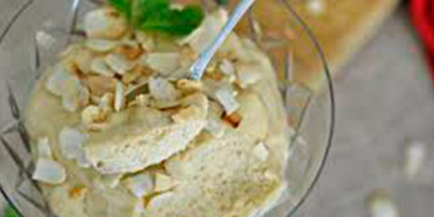 Mousse de turrón de Jijona y almendras tostadas Mousse de turrón y almendras